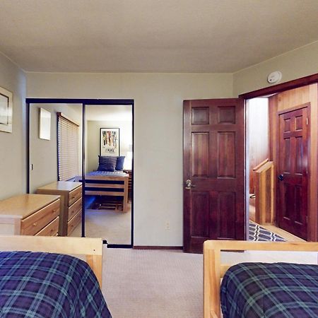 Woodlands 34 Apartment Мамът Лейкс Екстериор снимка